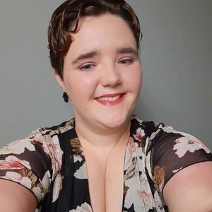 Meet your Posher, Leanna